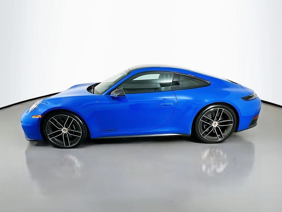 2025 Porsche 992 Carrera GTS - Image 2 of 31