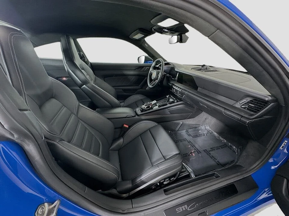 2025 Porsche 992 Carrera GTS - Image 26 of 31