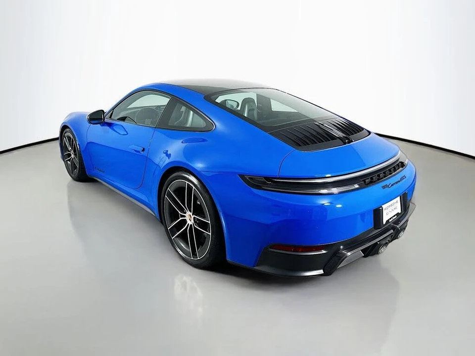 2025 Porsche 992 Carrera GTS - Image 3 of 31