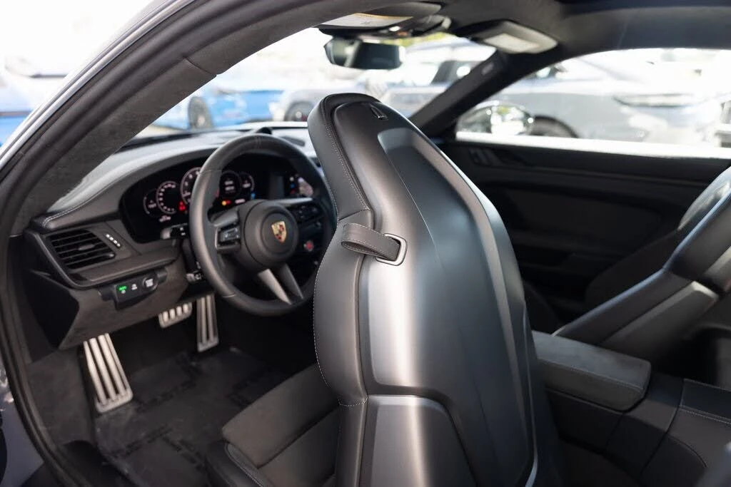2025 Porsche 992 Carrera GTS - Image 20 of 28