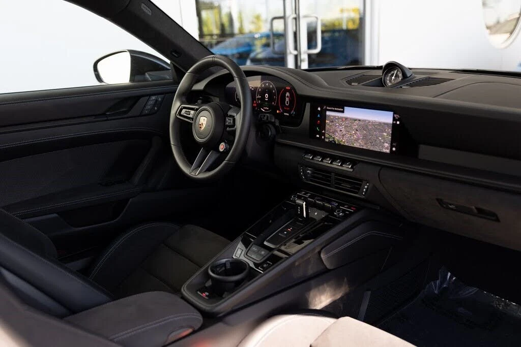 2025 Porsche 992 Carrera GTS - Image 22 of 28