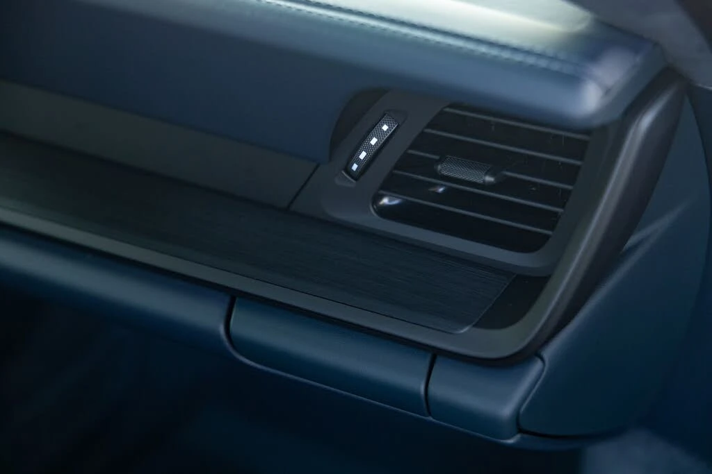 2025 Porsche 992 Carrera GTS - Image 18 of 31