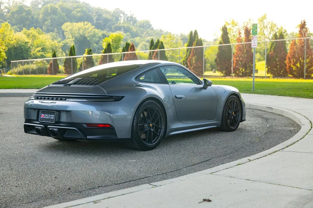 2025 Porsche 992 Carrera GTS - Image 4 of 31