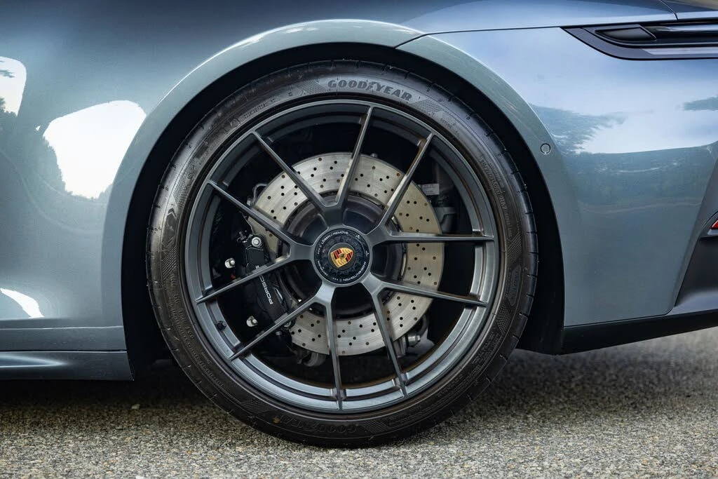 2025 Porsche 992 Carrera GTS - Image 30 of 31