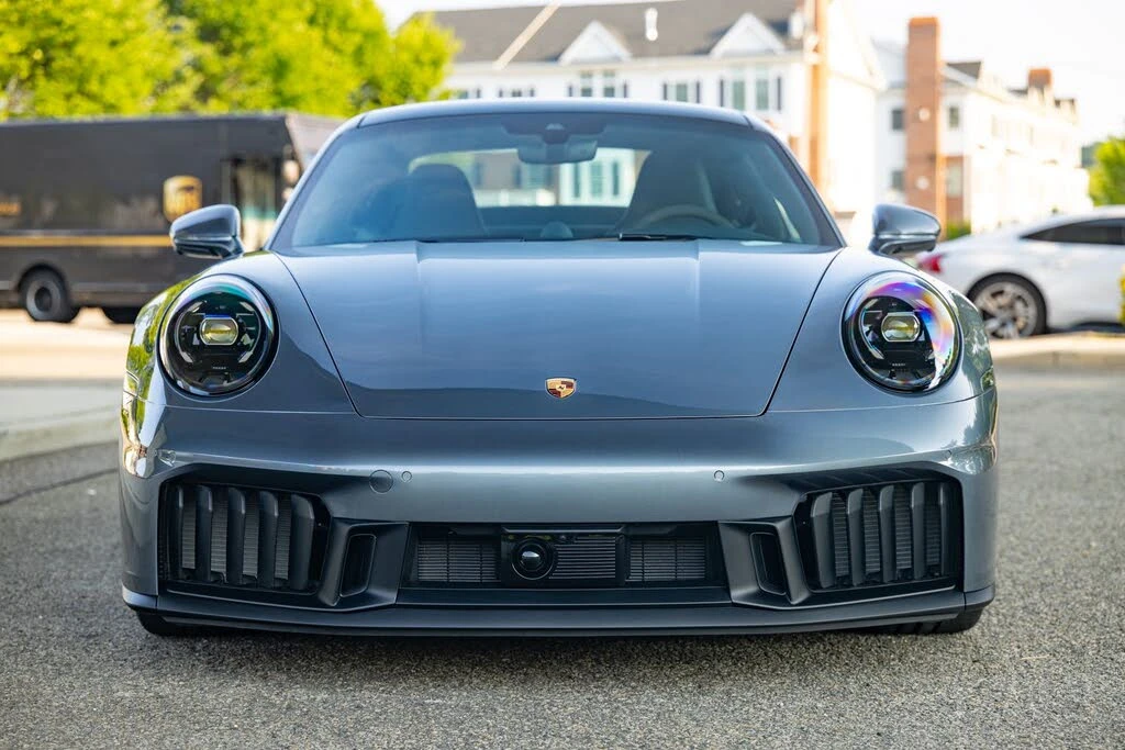 2025 Porsche 992 Carrera GTS - Image 2 of 31
