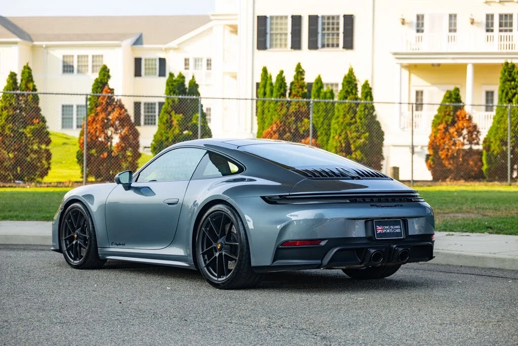 2025 Porsche 992 Carrera GTS - Image 6 of 31