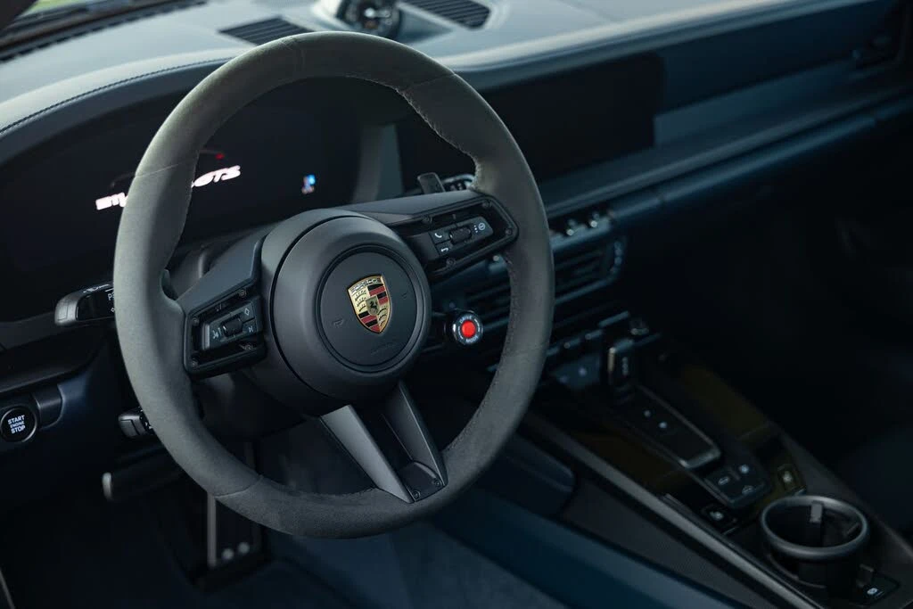 2025 Porsche 992 Carrera GTS - Image 12 of 31