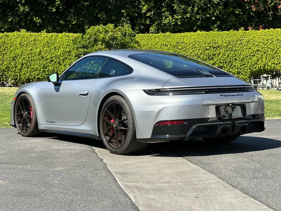2025 Porsche 992 Carrera GTS - Image 3 of 30