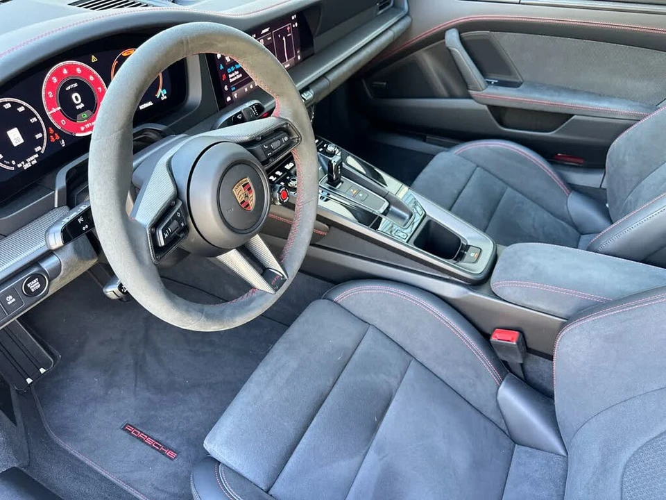 2025 Porsche 992 Carrera GTS - Image 4 of 30