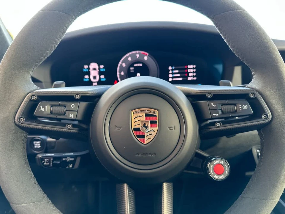 2025 Porsche 992 Carrera GTS - Image 24 of 31