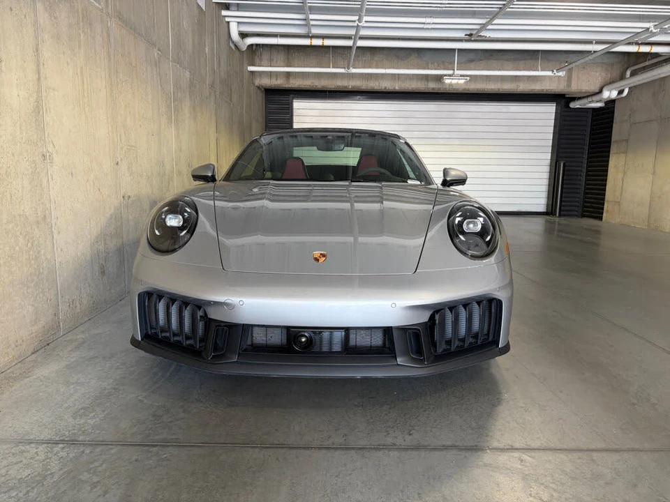 2025 Porsche 992 Carrera GTS - Image 10 of 31