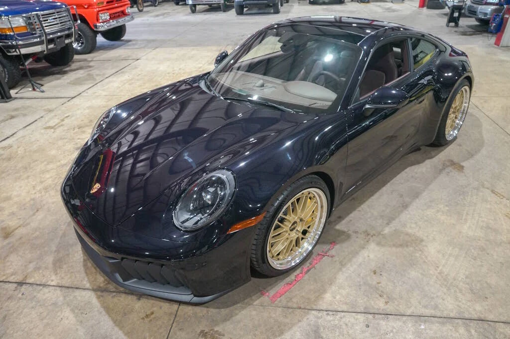 2025 Porsche 992 Carrera GTS - Image 15 of 31
