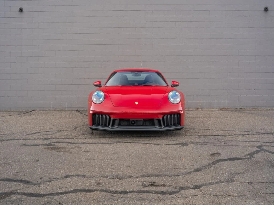 2025 Porsche 992 Carrera GTS - Image 10 of 31