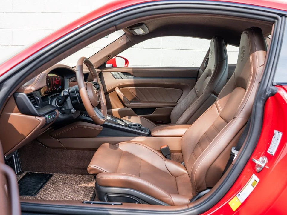 2025 Porsche 992 Carrera GTS - Image 18 of 31