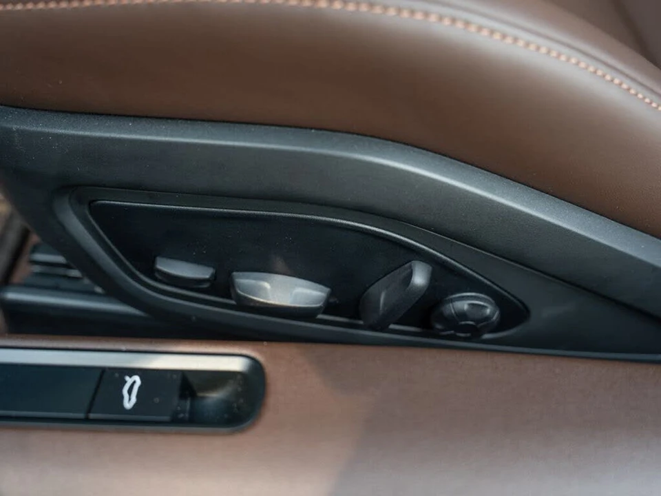 2025 Porsche 992 Carrera GTS - Image 21 of 31