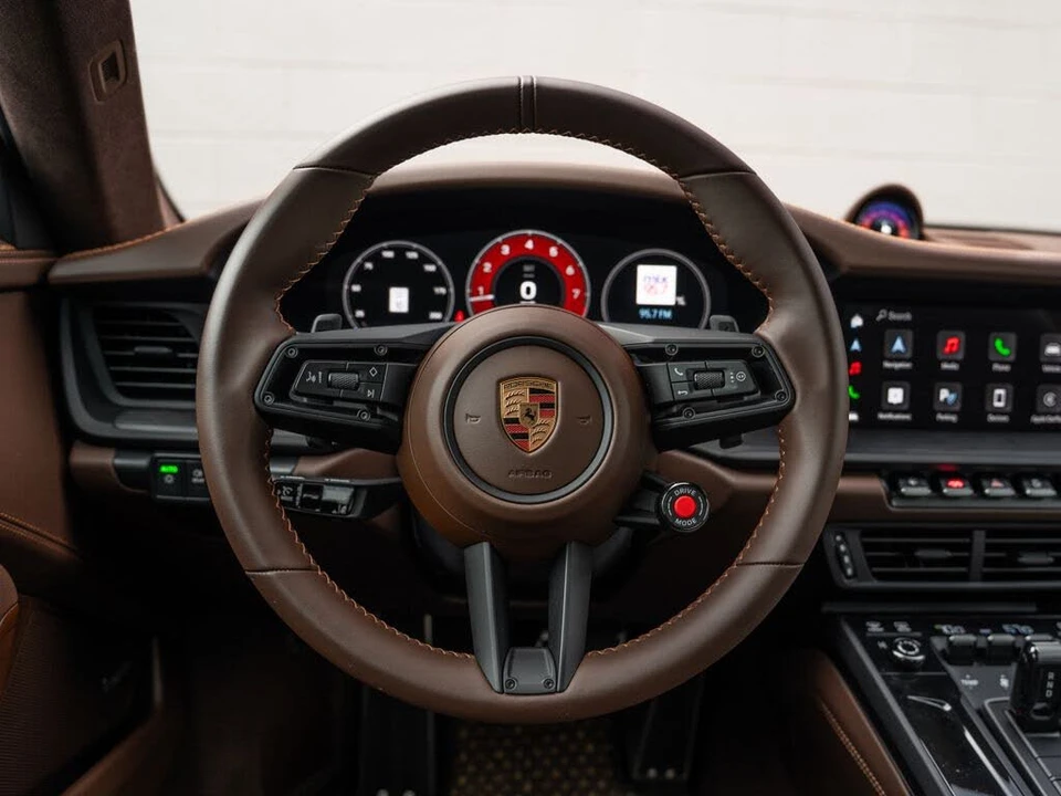 2025 Porsche 992 Carrera GTS - Image 24 of 31