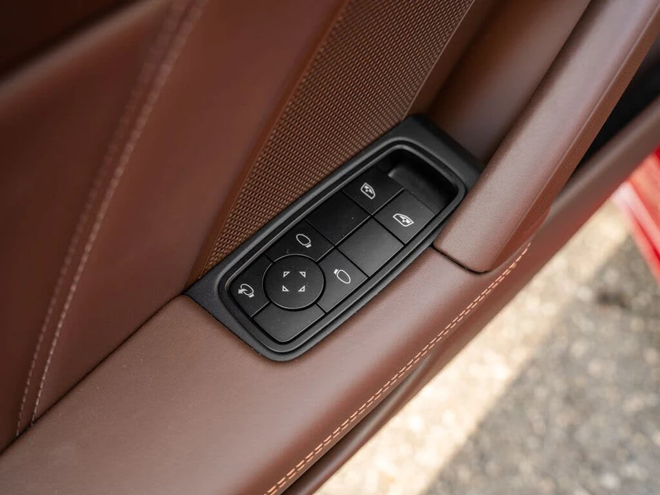2025 Porsche 992 Carrera GTS - Image 17 of 31