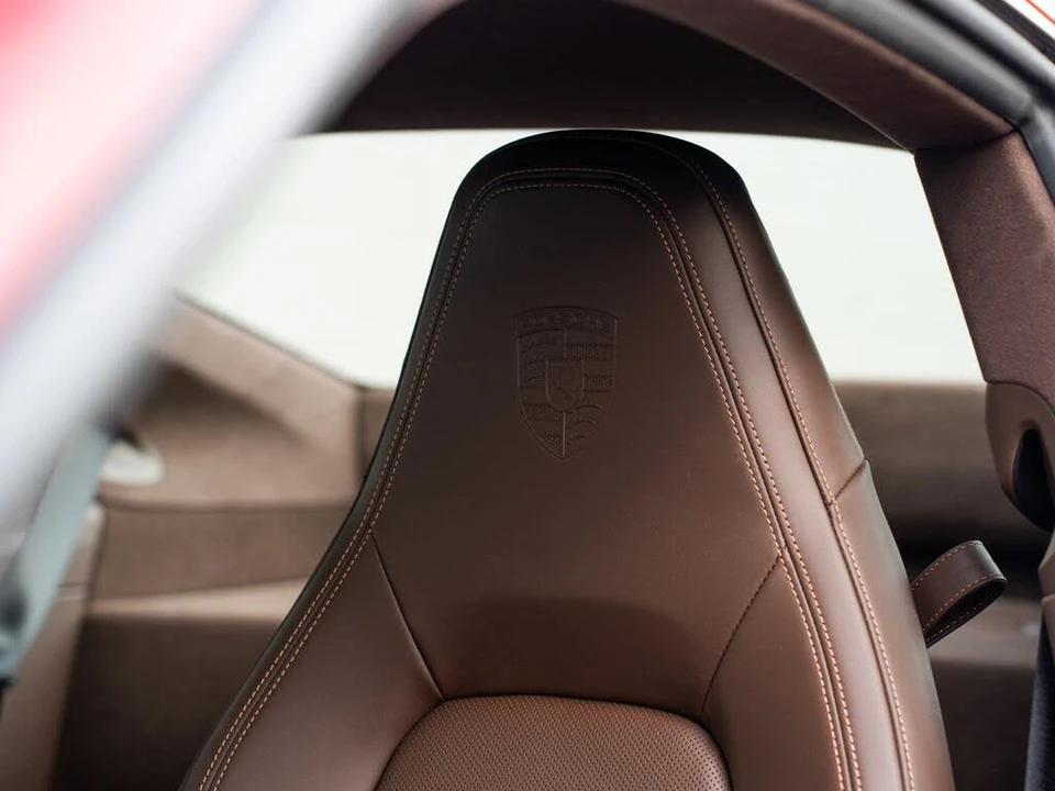 2025 Porsche 992 Carrera GTS - Image 20 of 31