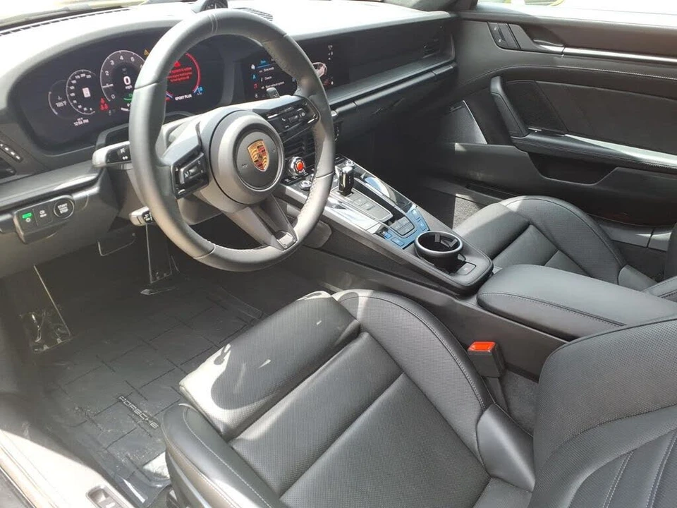 2025 Porsche 992 Carrera GTS - Image 14 of 31