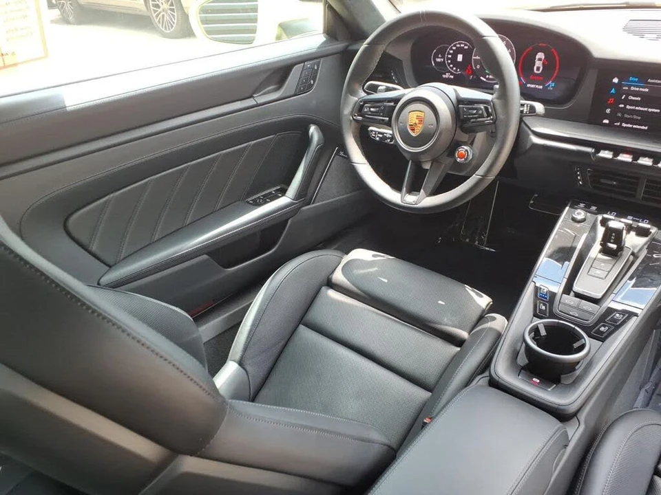 2025 Porsche 992 Carrera GTS - Image 21 of 31