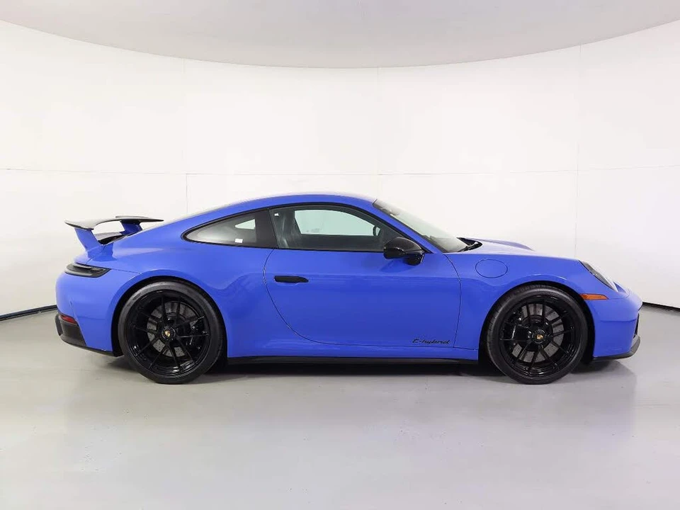 2025 Porsche 992 Carrera GTS - Image 8 of 27
