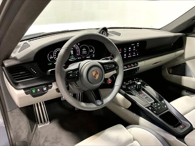 2025 Porsche 992 Carrera GTS - Image 4 of 31