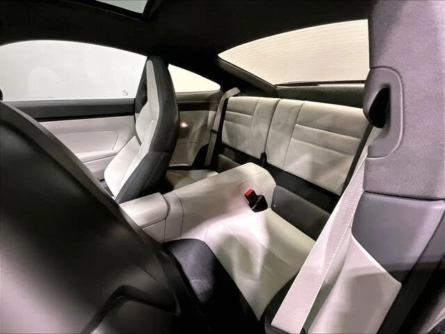 2025 Porsche 992 Carrera GTS - Image 28 of 31