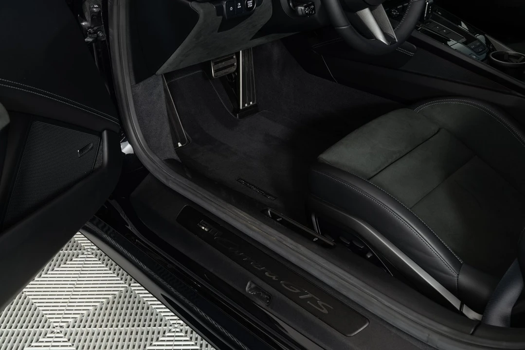2025 Porsche 992 Carrera GTS - Image 13 of 21