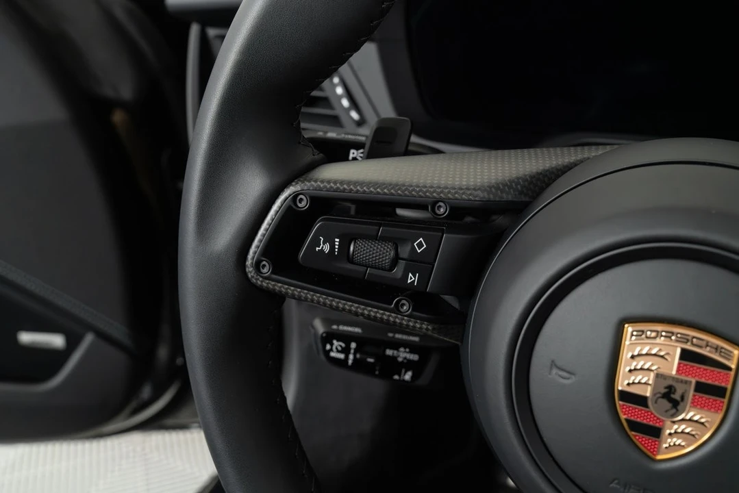 2025 Porsche 992 Carrera GTS - Image 24 of 31