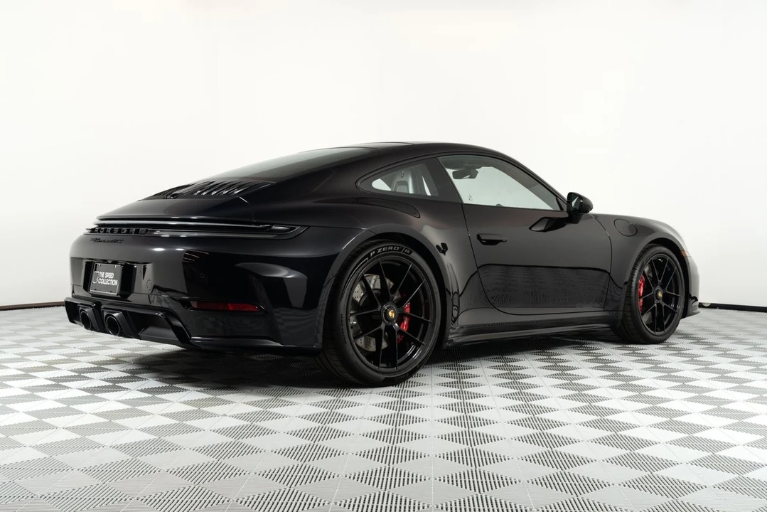 2025 Porsche 992 Carrera GTS - Image 7 of 31