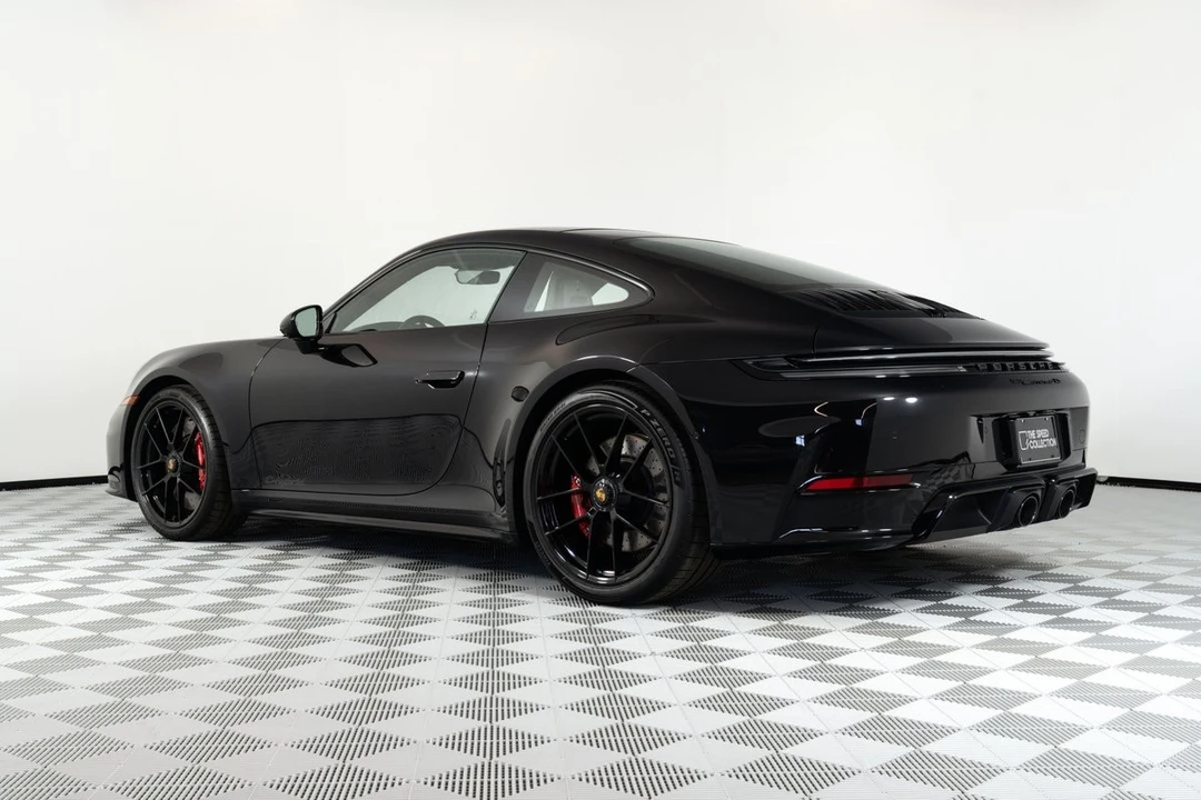2025 Porsche 992 Carrera GTS - Image 5 of 31