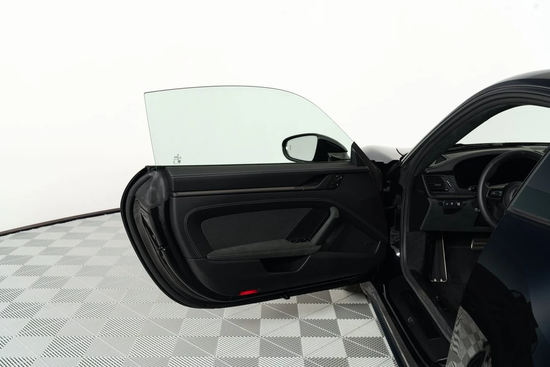 2025 Porsche 992 Carrera GTS - Image 9 of 31
