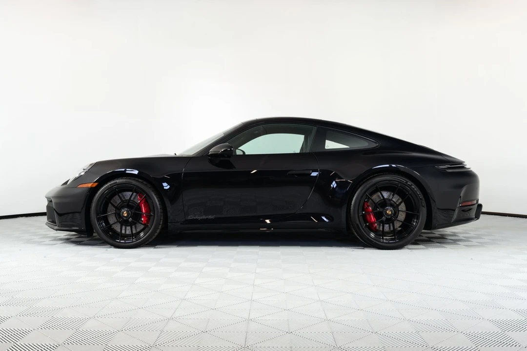 2025 Porsche 992 Carrera GTS - Image 4 of 21