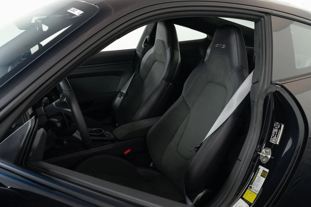 2025 Porsche 992 Carrera GTS - Image 12 of 31