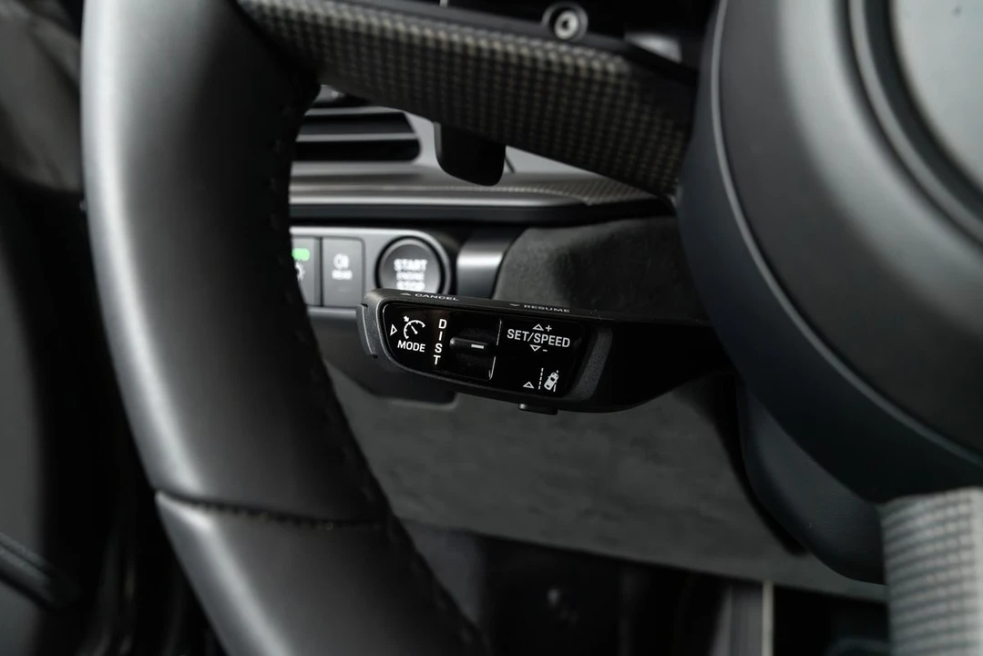 2025 Porsche 992 Carrera GTS - Image 25 of 31