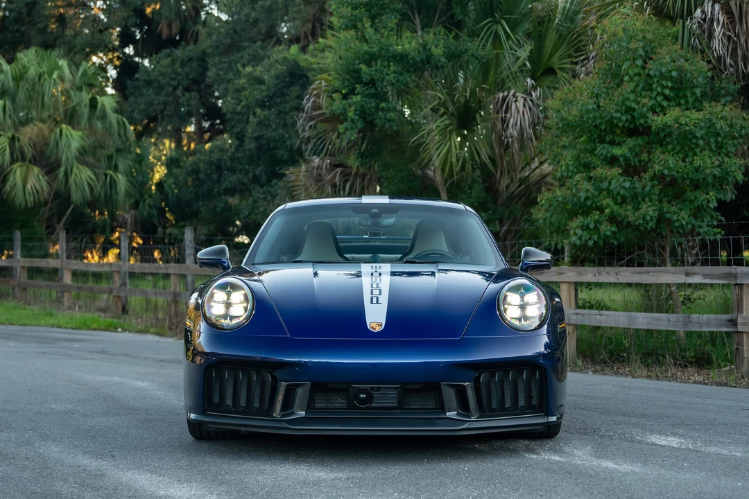 2025 Porsche 992 Carrera GTS - Image 17 of 31