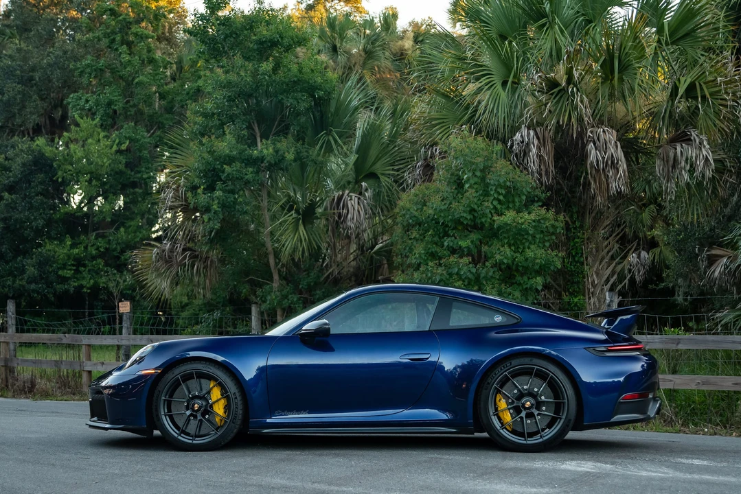 2025 Porsche 992 Carrera GTS - Image 5 of 31