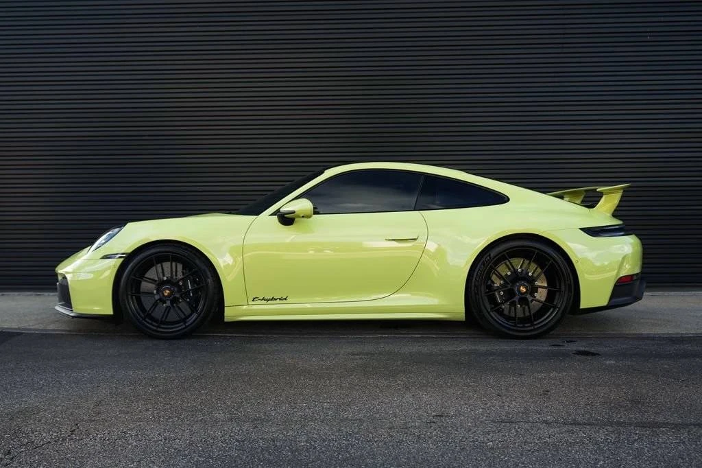 2025 Porsche 992 Carrera GTS - Image 2 of 4