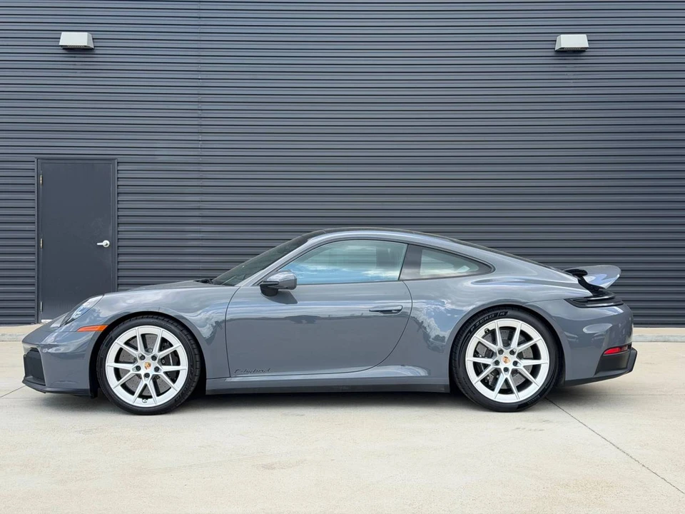 2025 Porsche 992 Carrera GTS - Image 2 of 5
