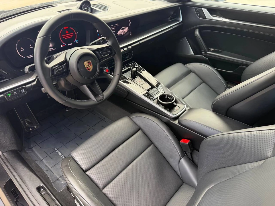 2025 Porsche 992 Carrera GTS - Image 4 of 5