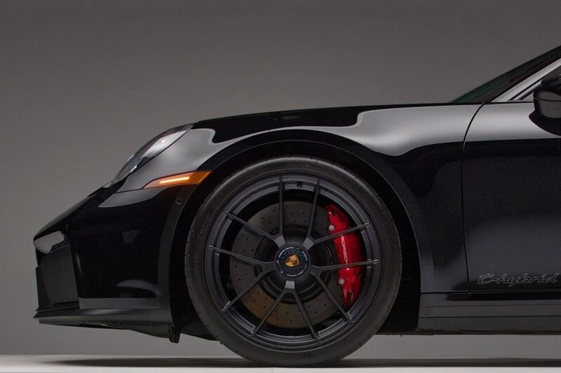 2025 Porsche 992 Carrera GTS - Image 6 of 21