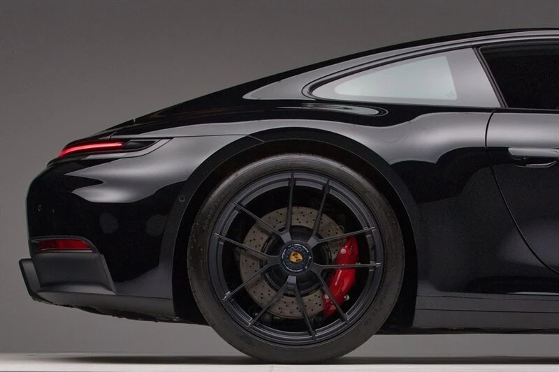 2025 Porsche 992 Carrera GTS - Image 14 of 21