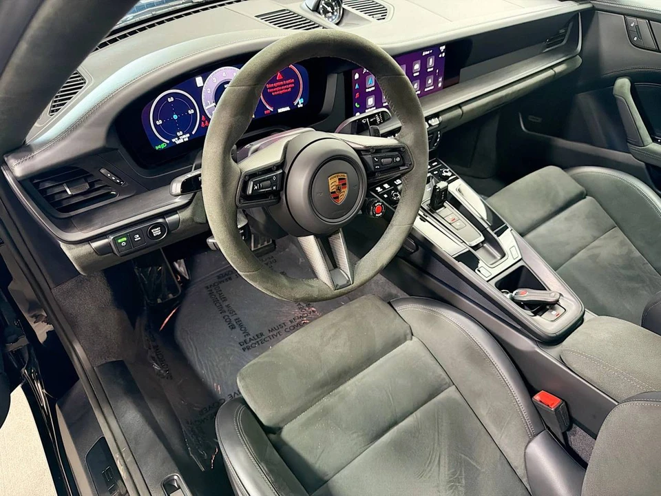 2025 Porsche 992 Carrera GTS - Image 4 of 5