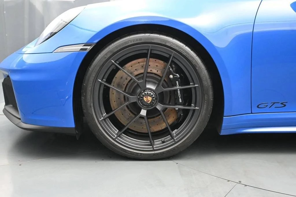 2025 Porsche 992 Carrera GTS - Image 4 of 5