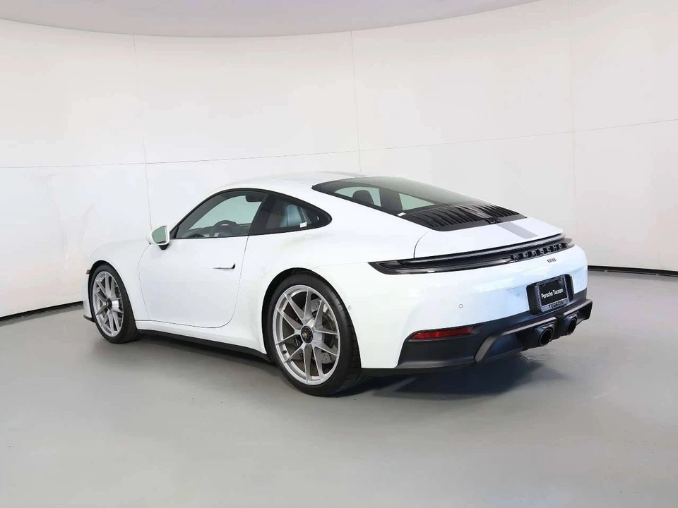 2025 Porsche 992 Carrera GTS - Image 3 of 5
