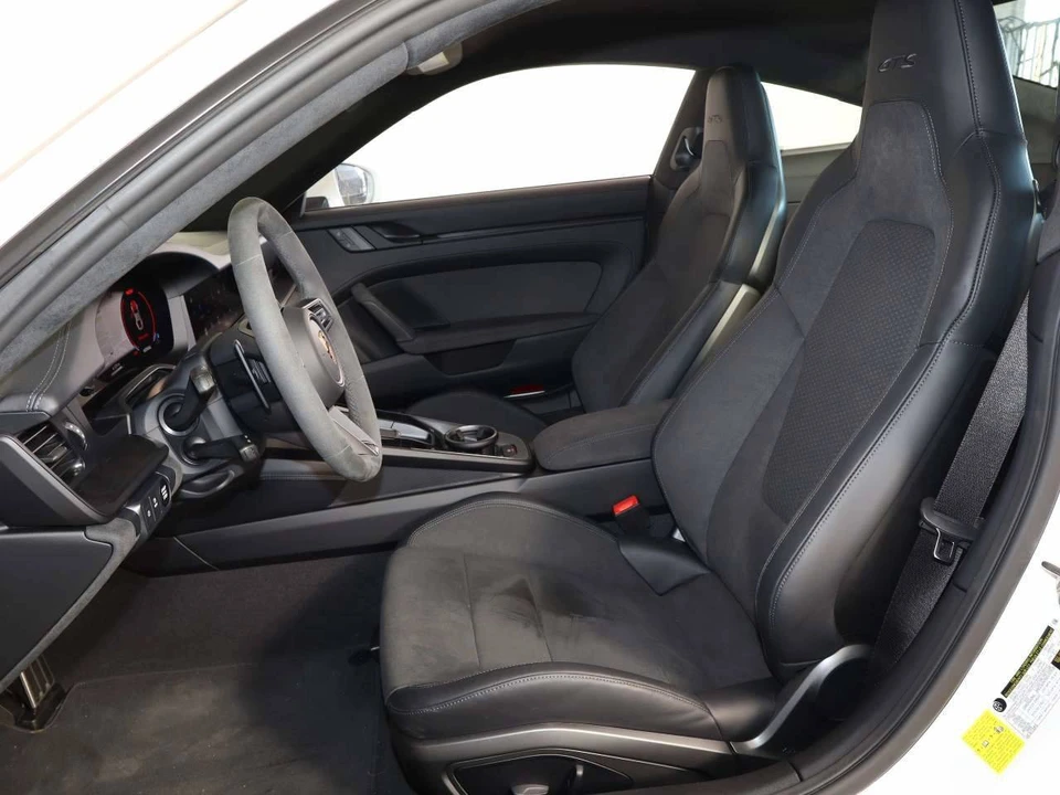 2025 Porsche 992 Carrera GTS - Image 5 of 5