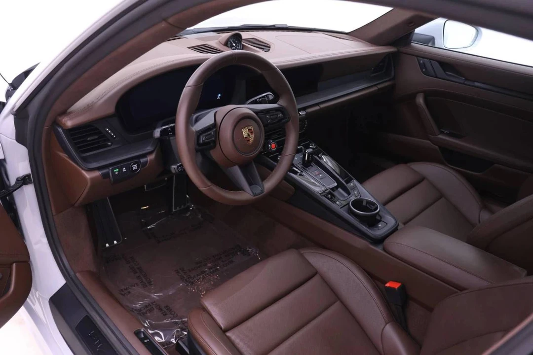 2025 Porsche 992 Carrera GTS - Image 4 of 4