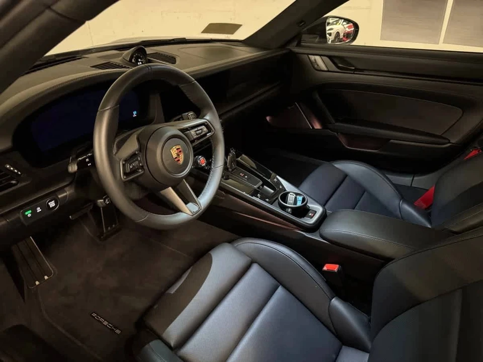 2025 Porsche 992 Carrera GTS - Image 4 of 4
