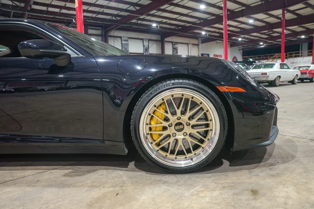 2025 Porsche 992 Carrera GTS - Image 14 of 31
