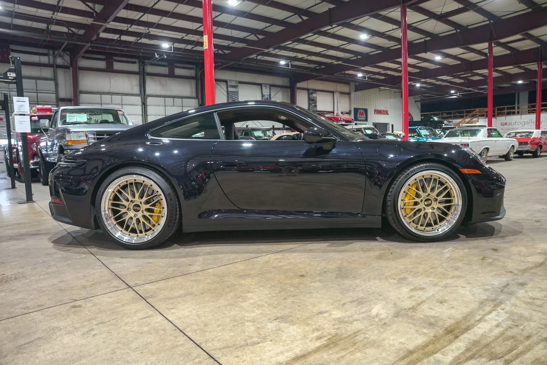 2025 Porsche 992 Carrera GTS - Image 13 of 31